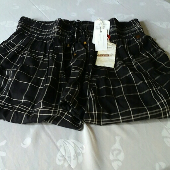 Price drop! Colcci black check pants - Picture 7 of 7